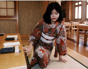 SJ始源与圭贤亲密照曝光 牵手喂食拥抱亲吻(图